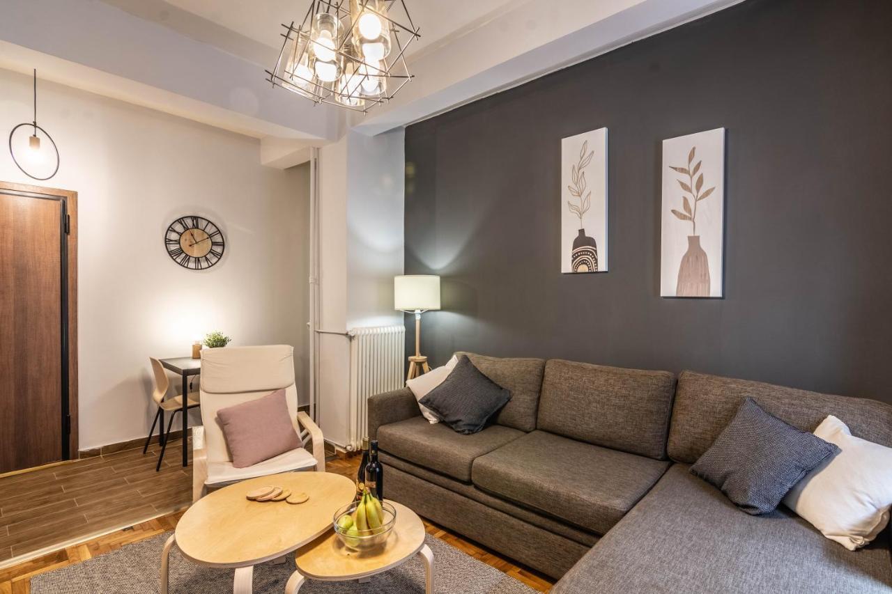 Aris Neos Kosmos Apartment Athens Ngoại thất bức ảnh
