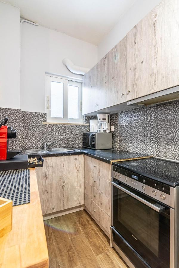 Aris Neos Kosmos Apartment Athens Ngoại thất bức ảnh
